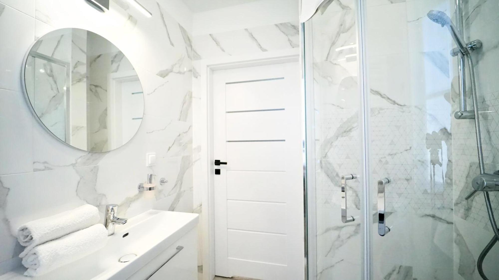 Everysky - Mysliwska Apartment